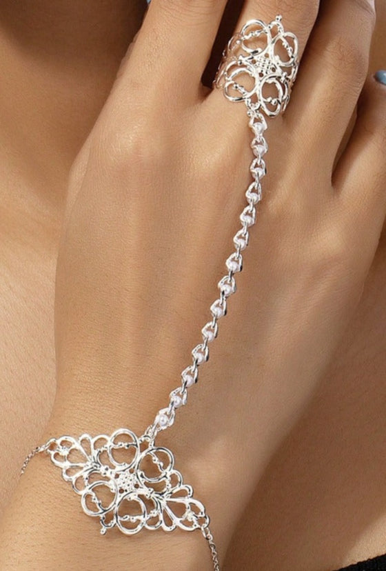 1pc Hollow Out Flowers Design Hand Chain With Finger Ring