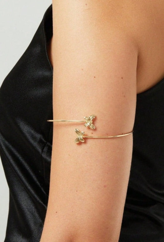 1pc Minimalist Metallic Wire Detail Arm Bracelet